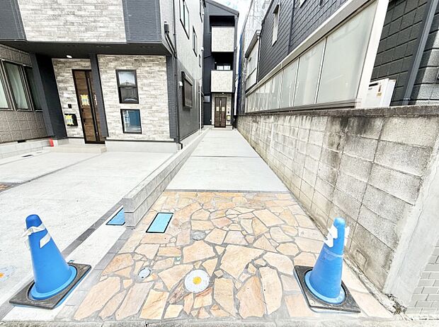 【駐車場】■毎日の駐車が快適に