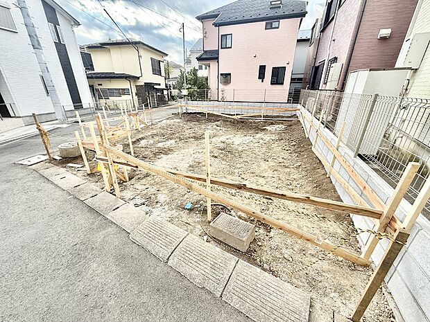 【現地外観写真】■新しい暮らしが始まる場所で、家族の絆を深める