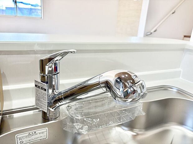 【浄水器】■清潔でおいしい水を手軽に供給してくれます