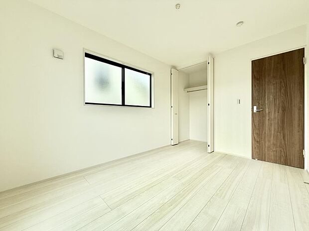 【子供部屋】■家具やレイアウトを自由に配置できるため使い勝手が良く快適に過ごせます