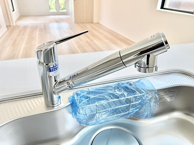 【浄水器】■清潔でおいしい水を手軽に供給してくれます