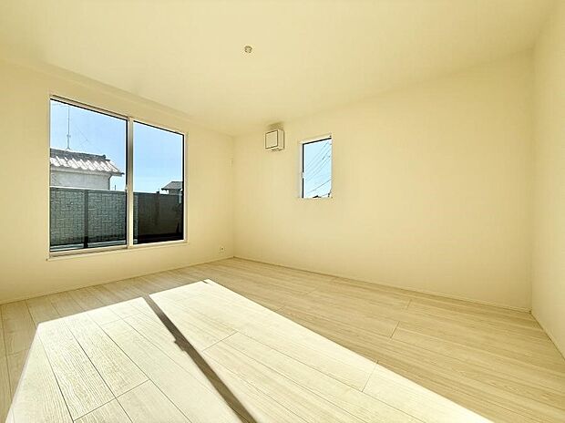 【子供部屋】■家具やレイアウトを自由に配置できるため使い勝手が良く快適に過ごせます