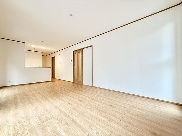 【リビングダイニング】■シンプルだけど贅沢、大切な人と過ごす心がほどける空間