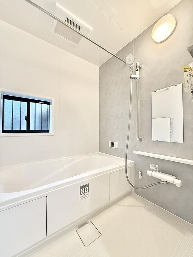 【浴室】■家族みんなが気持ちよく使える設計です