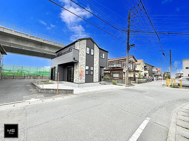 【前面道路含む現地写真】■新しい時代の息吹を感じる、心地よい環境