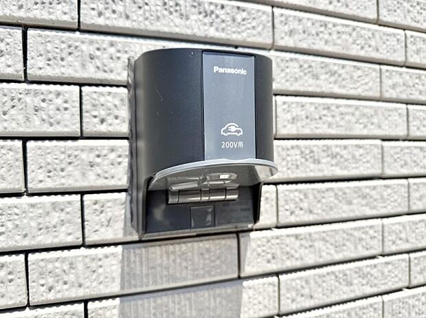 【EV電源】■自宅で簡単に充電でき、エコなカーライフをサポート