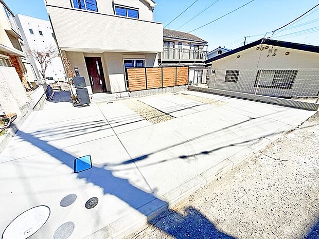 【駐車場】■自宅にある駐車スペースなので安心ですね