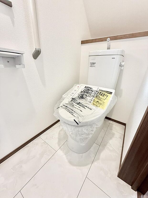 【トイレ】■毎日使う場所だからこそ、清潔感溢れる空間