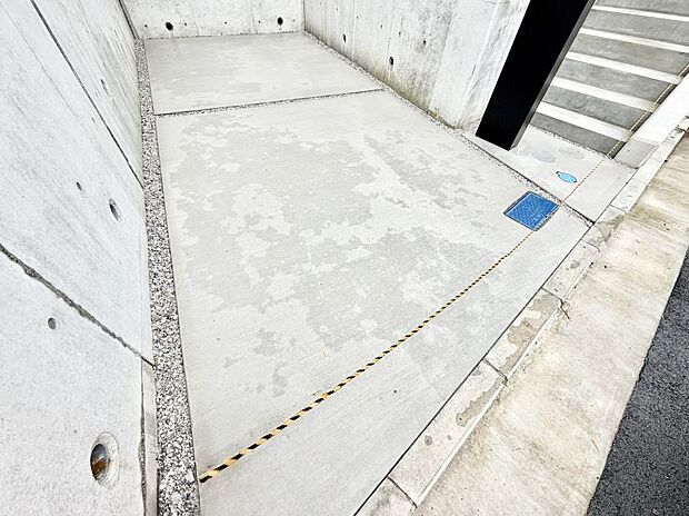 【駐車場】5号棟 ■自宅にカースペースがあると助かります