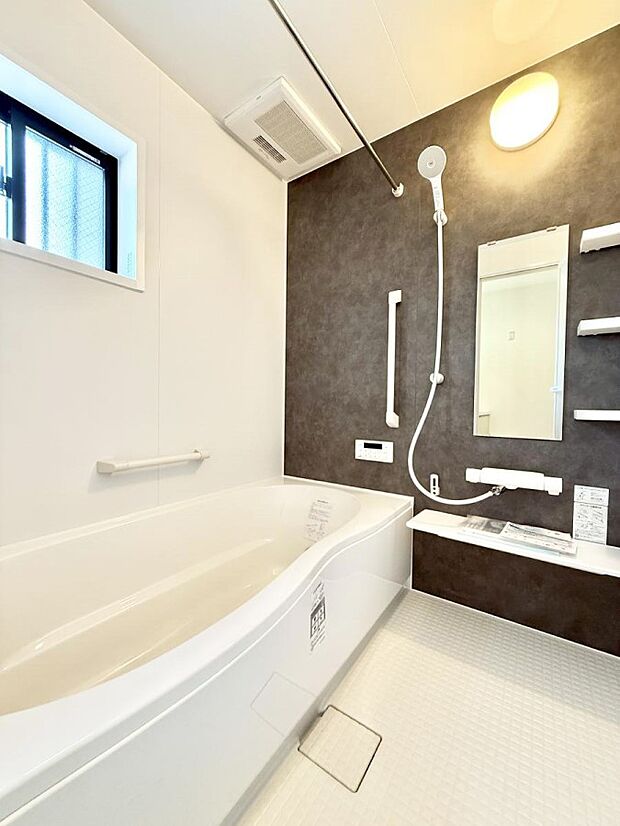【浴室】■家族みんなが気持ちよく使える設計です