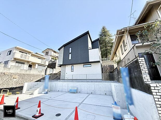 【現地外観写真】■暮らしを豊かにする充実した仕様設備で快適に