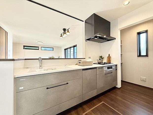 【ダイニングキッチン】■家族とつながる、コミュニケーションの場