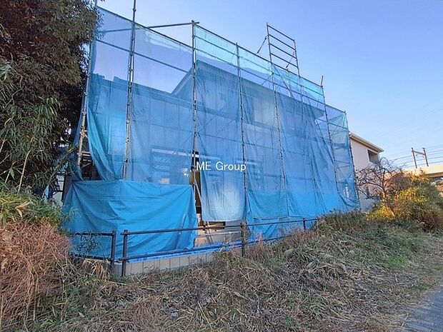 【現地外観写真】■暮らしを彩る充実した設備仕様が備わった住まい