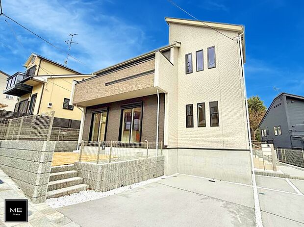 【現地外観写真】■家族みんなが笑顔で過ごせる、安心感のある住まい