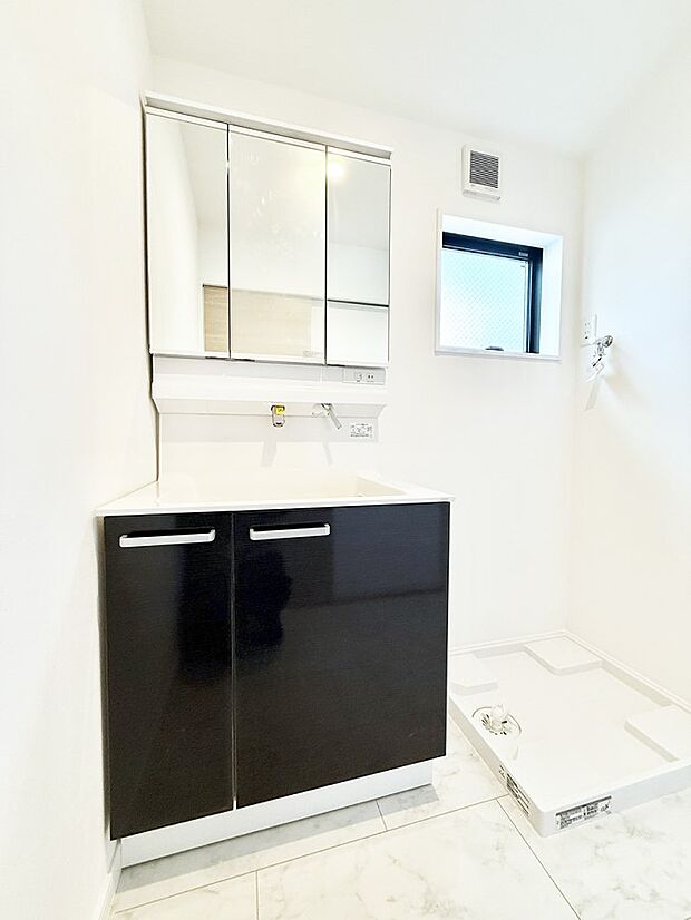 【洗面台・洗面所】■清潔感があり、気持ちよく使えます