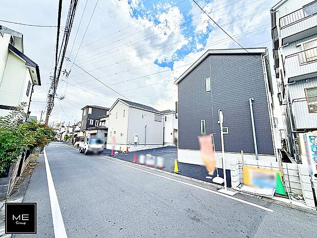 【前面道路含む現地写真】■優雅なラインが、毎日を引き立てます