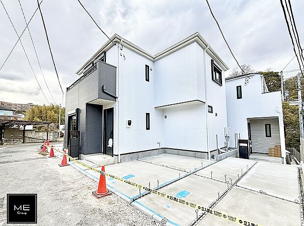 【現地外観写真】■家族みんなが笑顔で過ごせる、安心感のある住まい