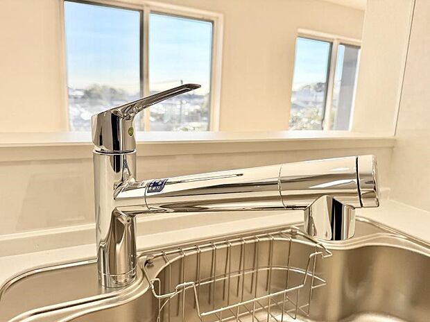 【浄水器】■清潔でおいしい水を手軽に供給してくれます