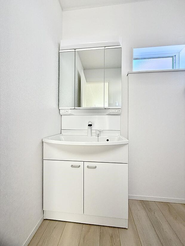 【洗面台・洗面所】広々とゆとりのある洗面所