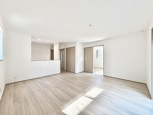 【ダイニング】■何気ない毎日を特別にする、癒しの空間