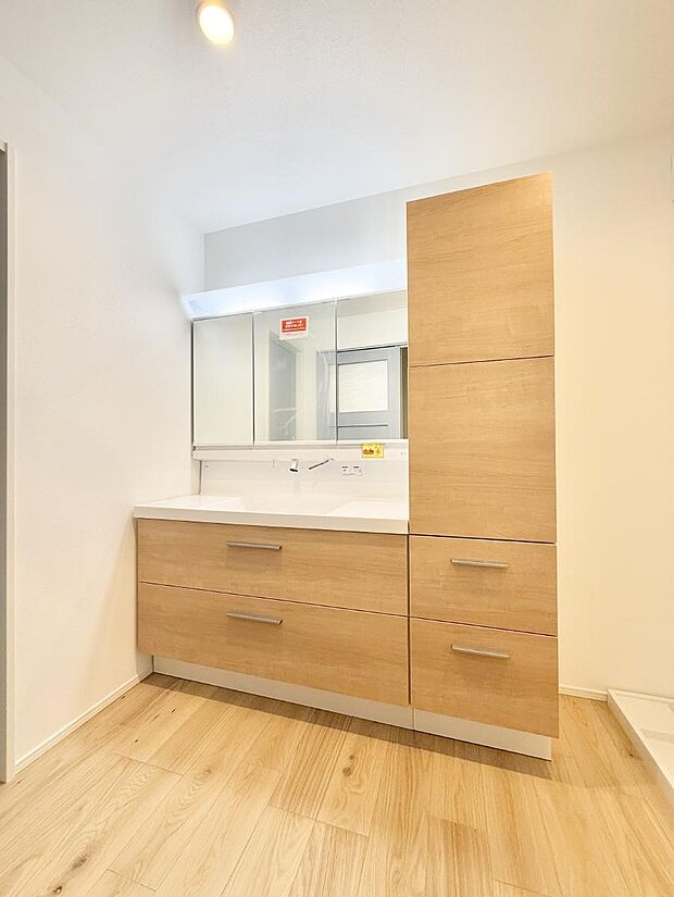 【洗面台・洗面所】■清潔感があり、気持ちよく使えます