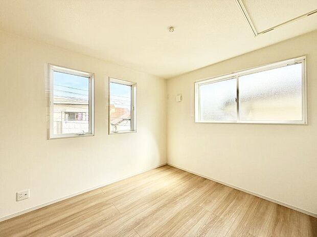 【子供部屋】■仕事や勉強のスペースに使うことで、集中しやすく静かな環境が整います