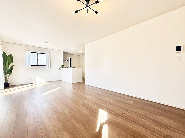 【リビングダイニング】いつの間にか家族が集まっちゃうそんなリビングいいですよね