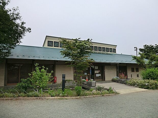 県立座間谷戸山公園(約600m・徒歩8分)