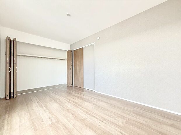 【子供部屋】広いクローゼット、収納は多い方が嬉しいですね!