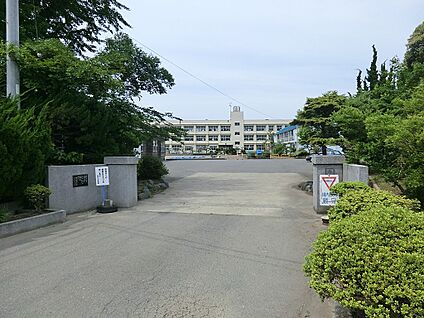 三浦市立初声小学校 720m(9分)