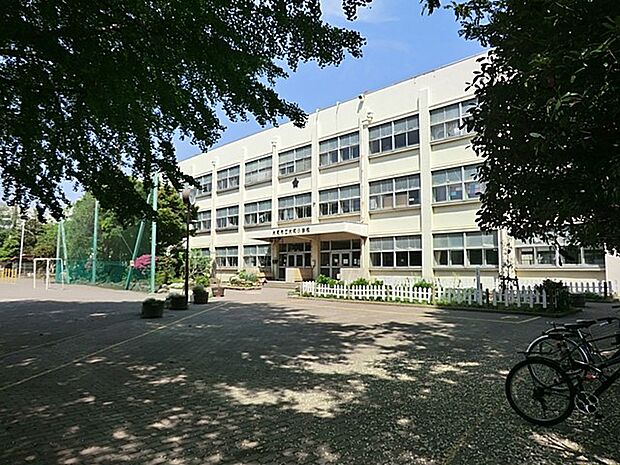 大和市立大和小学校(約1,340m・徒歩17分)