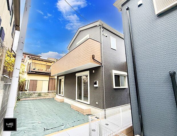 【現地外観写真】■暮らしを豊かにする充実した仕様設備で快適に