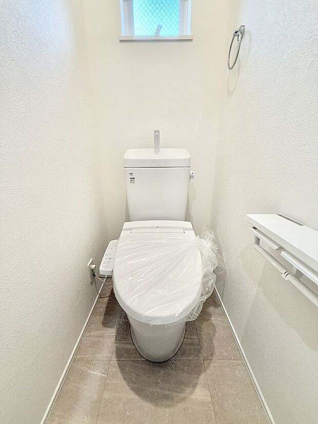 【トイレ】■毎日使う場所だからこそ、清潔感溢れる空間