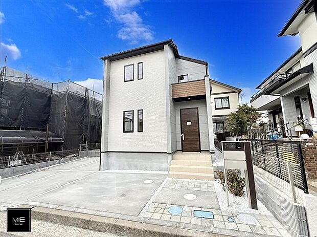 【現地外観写真】■暮らしを豊かにする充実した仕様設備で快適に