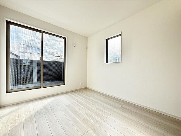 【子供部屋】■陽射しが差し込む暖かいお部屋