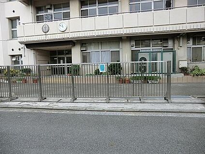 横浜市立西中学校 300m(4分)