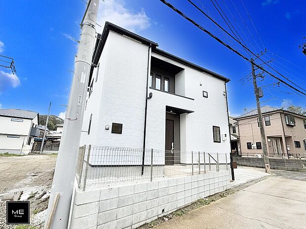 【現地外観写真】■暮らしを彩る充実した設備仕様が備わった住まい