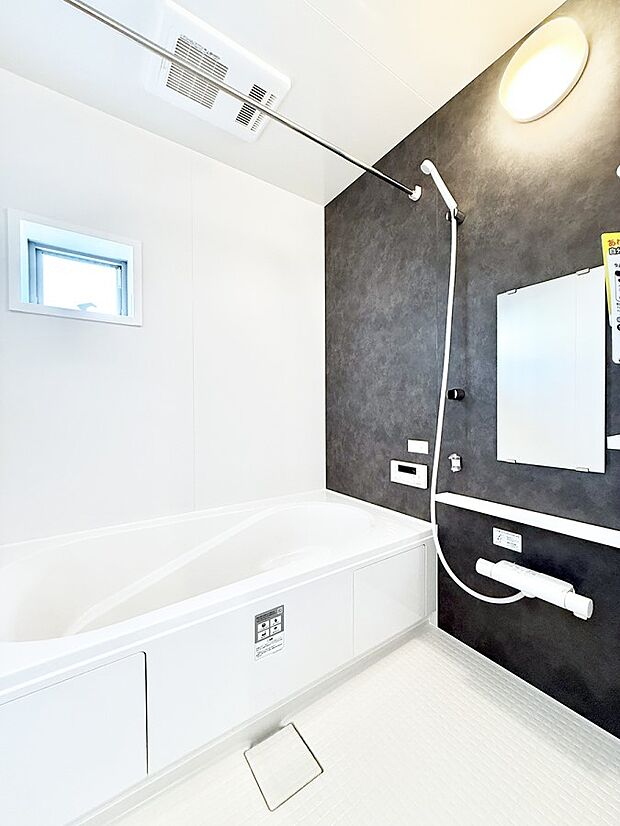 【浴室】■家族みんなが気持ちよく使える設計です