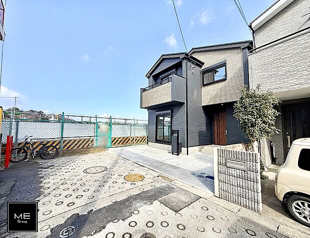 【前面道路含む現地写真】■家族とのお出かけが楽しくなる環境です