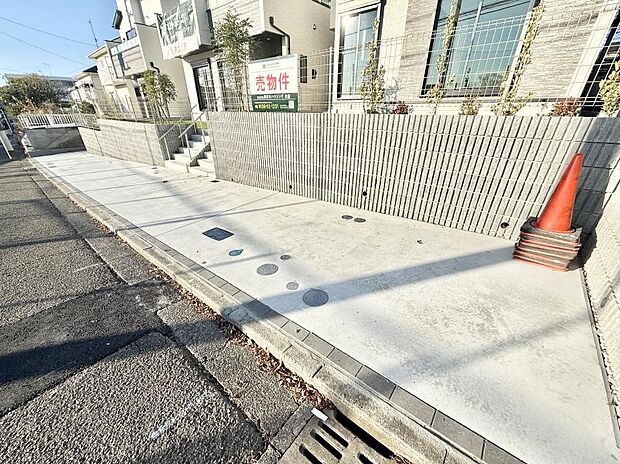 【駐車場】■カースペース有