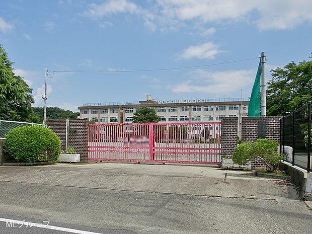 八王子市立上壱分方小学校(約866m・徒歩11分)