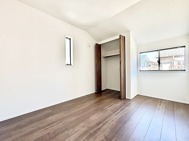 【洋室】■自分だけのスペース どんなお部屋にするかとっても楽しみですね