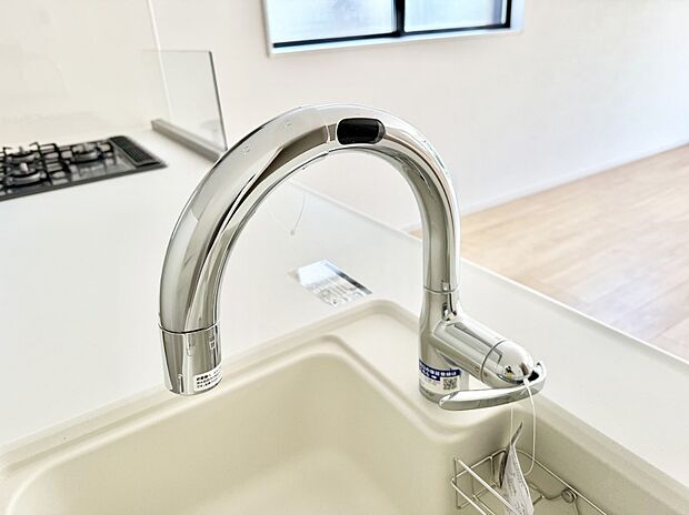 【浄水器】■清潔でおいしい水を手軽に供給してくれます