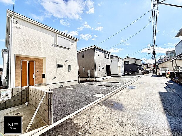 【前面道路含む現地写真】■新しい時代の息吹を感じる、心地よい環境