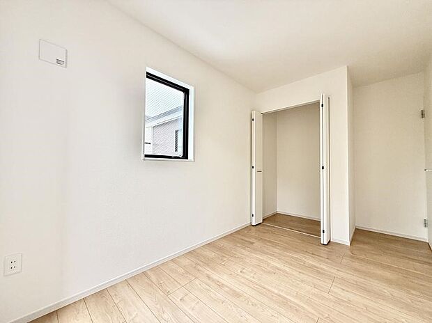 【子供部屋】■自分の好みに合わせたインテリアを整えやすく個性を反映できる場所です