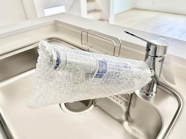 【浄水器】■清潔でおいしい水を手軽に供給してくれます