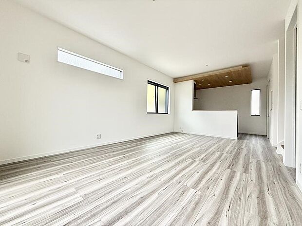 【リビング】ここにいる時間が一番長いから　やっぱりリビングは明るい方がいいですよね  