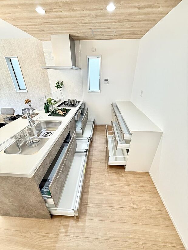 【キッチン】■料理がもっと楽しくなる、快適なキッチン空間