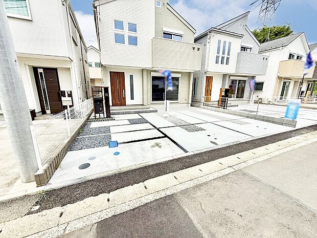 【駐車場】■自宅にある駐車スペースなので安心ですね