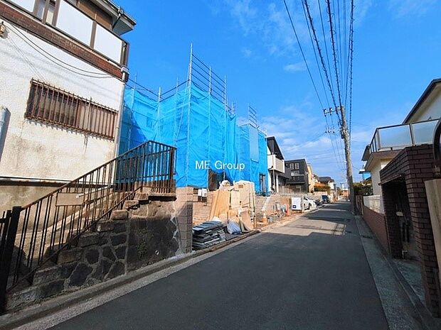 【前面道路含む現地写真】■新しい住まい、街の新しい風景